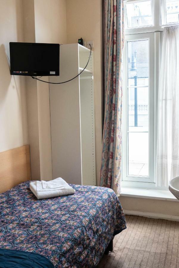 Romanos Hotel London Exterior photo